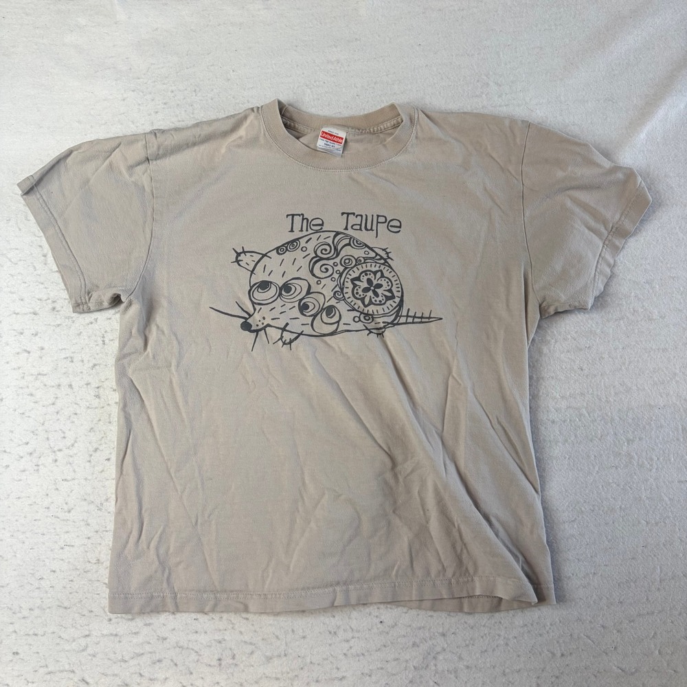 United Athle Graphic T-Shirt Mens Large Taupe The Taupe Rat Graphic Short Sleeve